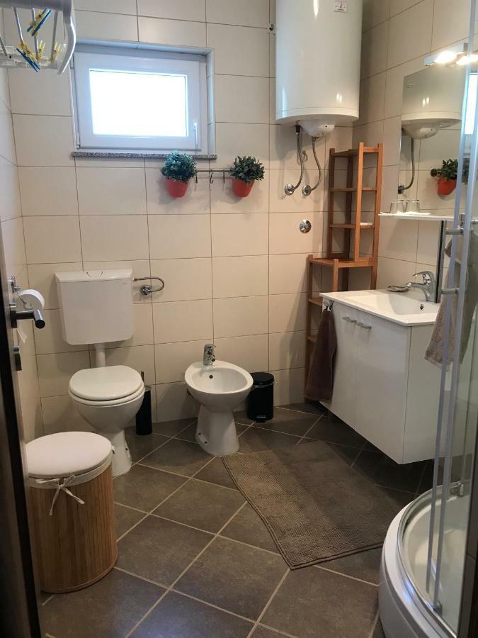 كورينيتسا Holiday House Kora المظهر الخارجي الصورة